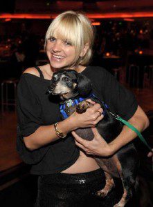 Actress Anna Faris and her furry friend photocredit: