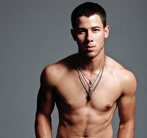 NICK JONAS STRIPS DOWN | Red Carpet Roxy