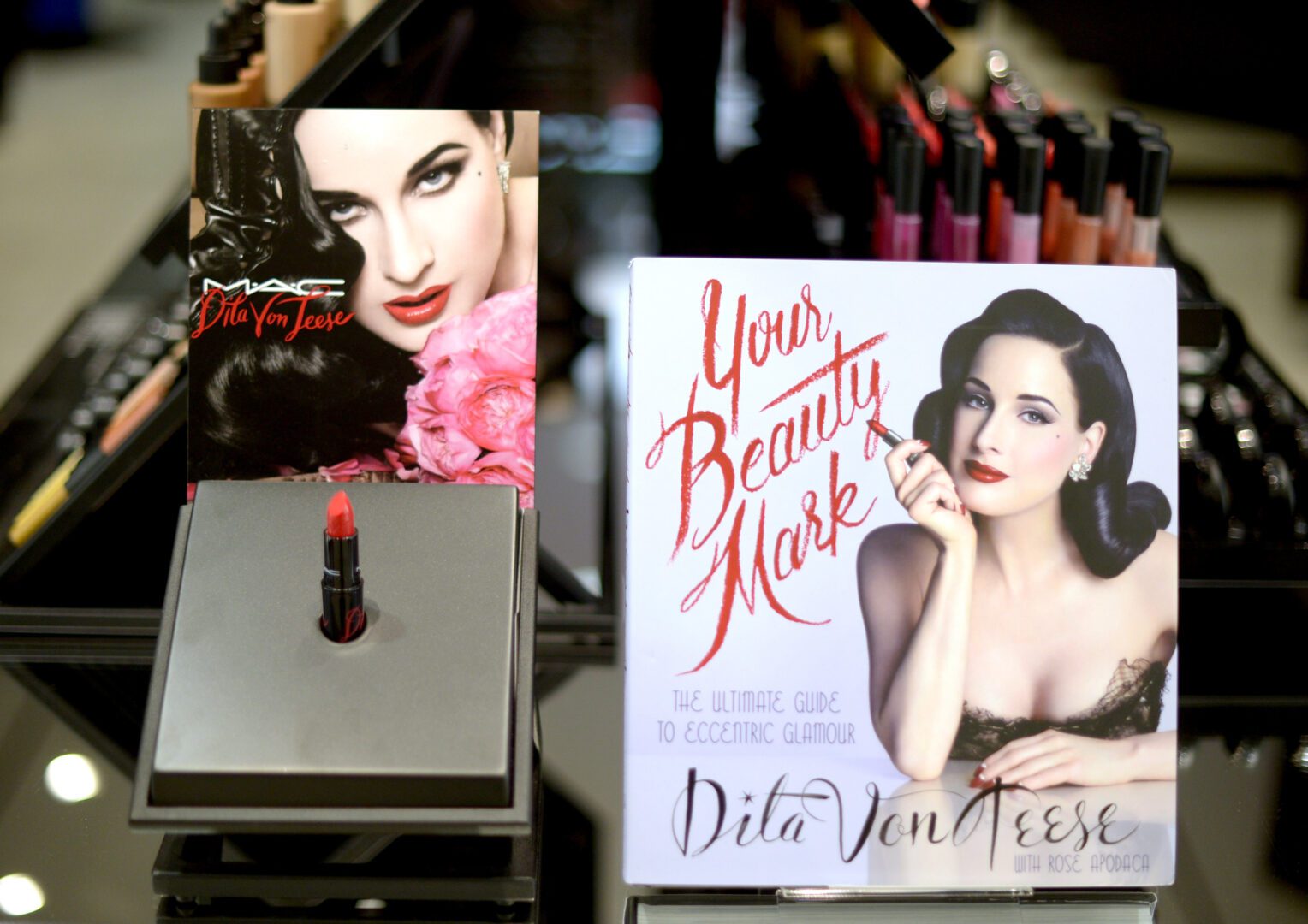 Your Beauty Mark: The Ultimate Guide to Eccentric Glamour: Von